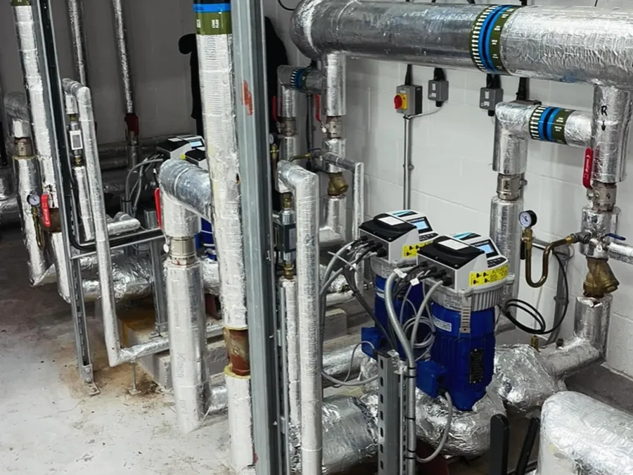 High-end hotel &mdash; Primary circuit pipework & expansion bellows corrected and replaced recently in a high-end hotel. The pipework